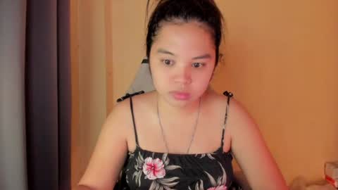 0wwlo0k online show from July 18, 8:16 am