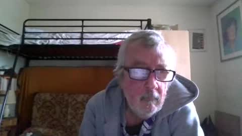 78kiss online show from May 17, 1:20 pm