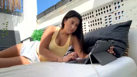  elena barra online show from May 23, 11:06 am