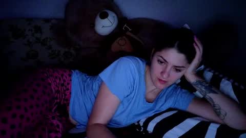 _just_a_simple_girl online show from May 12, 1:25 am