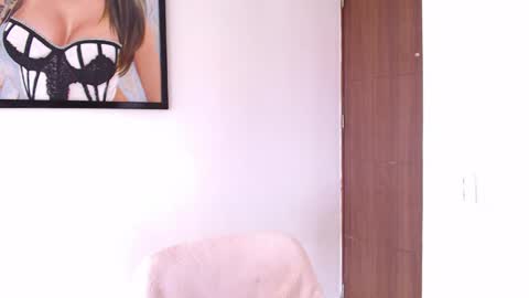  Dani  online show from May 23, 6:15 pm