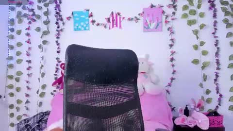Stefany online show from June 16, 7:51 pm