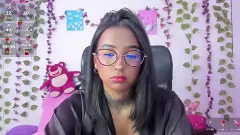 Stefany online show from June 17, 9:20 pm