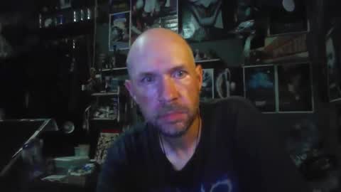 That guy online show from May 29, 2:42 am