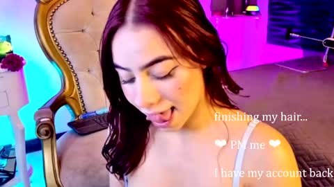 _lustyles_ online show from May 5, 7:36 am