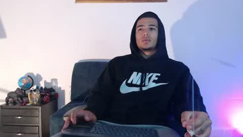STIVEN online show from July 22, 1:02 pm