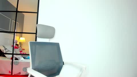 _miss_khaleesi_ online show from July 14, 11:59 am