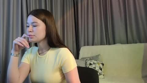 _nikol_cute_ online show from June 1, 1:29 am