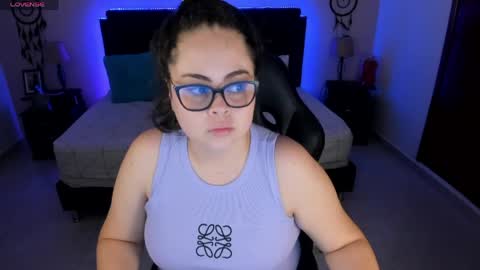Olivia jones online show from June 8, 2:29 pm