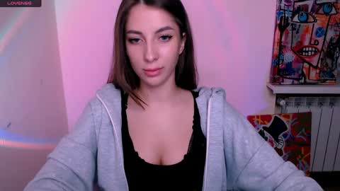 Olivia online show from May 16, 1:35 am