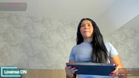 _samantagomez online show from May 30, 12:03 pm