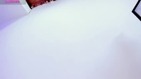    640  200   online show from May 6, 9:32 pm