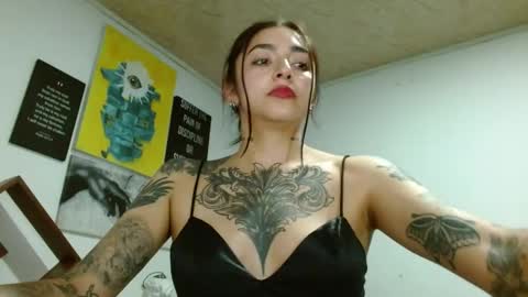 Zoe  online show from May 28, 1:58 am