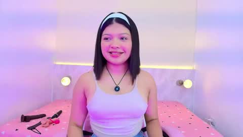 abby_coper1 online show from May 30, 12:03 pm