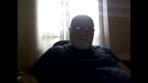 acastor online show from December 5, 5:01 pm