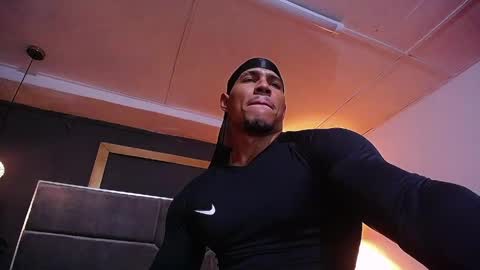 adam_fit19cm online show from May 6, 2:56 pm