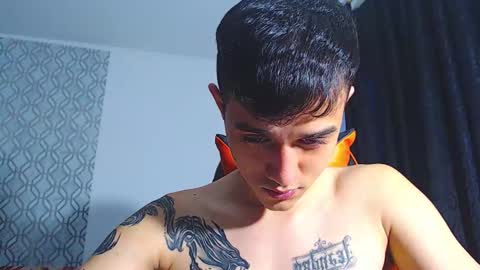 adam hot11 online show from May 17, 11:03 pm