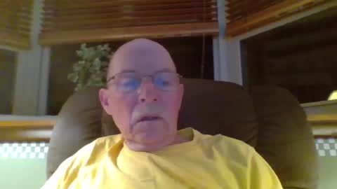aguynrkfrd online show from August 6, 9:40 am