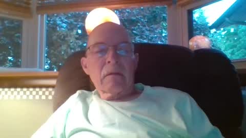 aguynrkfrd online show from July 12, 10:29 am