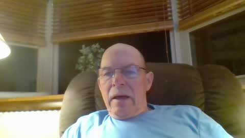 aguynrkfrd online show from July 22, 9:33 am