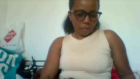 Aicha boobs online show from June 16, 7:45 am