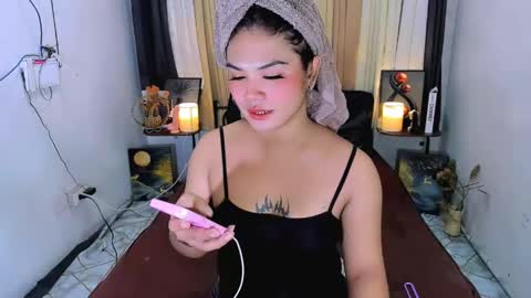 airy_lust online show from May 24, 8:54 am