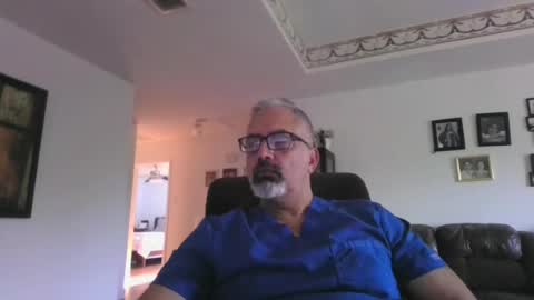 aladdin31673 online show from May 18, 11:22 pm