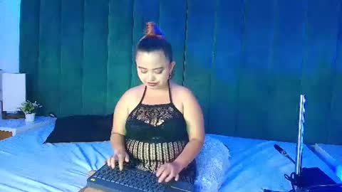 ALANA PETITE online show from July 9, 9:52 pm
