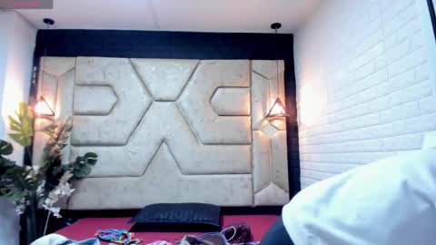 aleja__slav3 online show from May 23, 10:06 pm