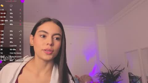 Alejandra online show from June 26, 11:37 am