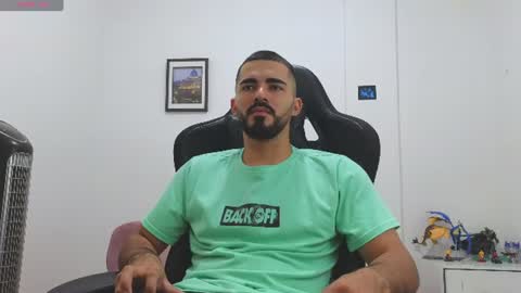 alejandroo_7 online show from June 16, 9:08 pm