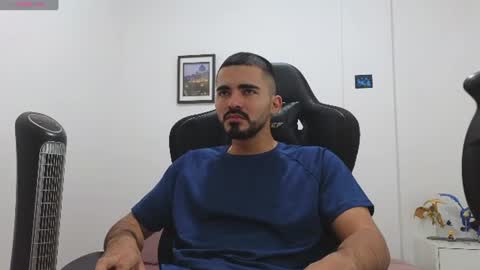 alejandroo_7 online show from July 10, 6:45 pm