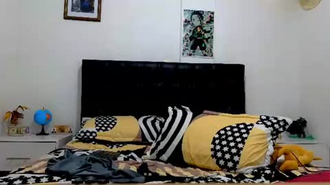 alejandroo_7 online show from July 28, 8:52 pm