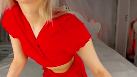 alessakiss online show from May 22, 9:05 am