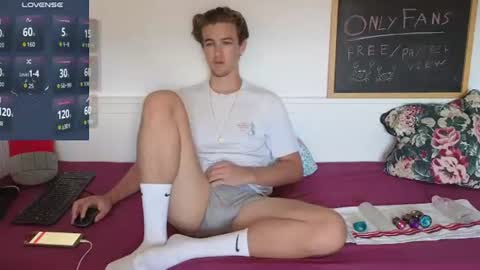 Alex83530 online show from August 4, 9:05 am