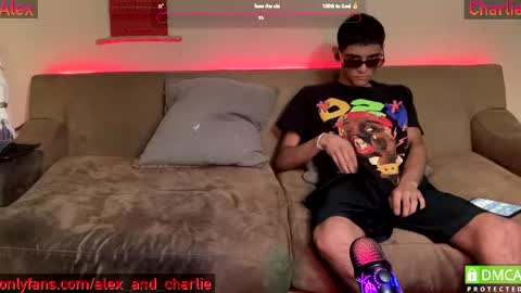 alex_and_charlie online show from July 31, 6:58 am