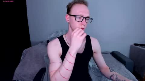 alex_silent online show from May 22, 5:53 pm