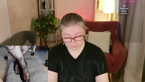 Alexandra online show from June 2, 2:30 pm