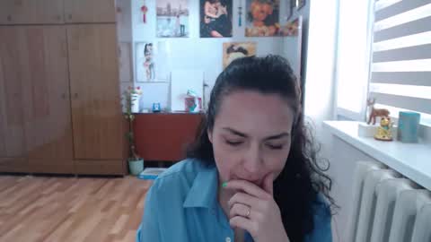 AlexisMillers online show from May 5, 2:12 pm