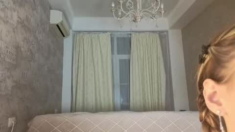 Alice online show from May 30, 6:06 pm
