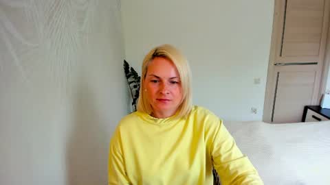 Alicee online show from June 22, 8:55 am