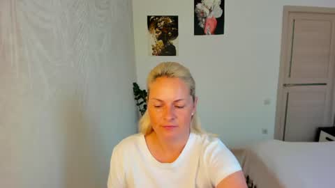Alicee online show from August 3, 9:26 am