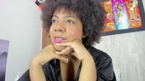 alika online show from May 14, 4:16 pm