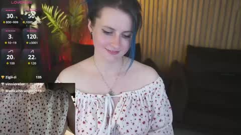 alisagrace online show from May 15, 1:51 pm