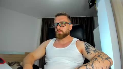 Alphaalexxx Lets reach Me 100 thumbs up online show from June 30, 7:01 pm