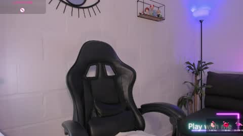 Alyson online show from May 30, 2:15 pm
