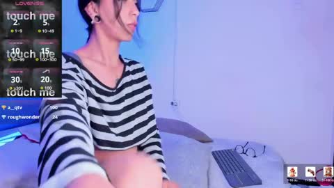 ambar_gh1 online show from May 14, 10:52 pm