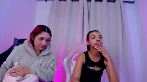 Amber Baker  online show from January 25, 11:55 am