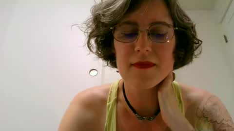 Ameliaishka online show from June 26, 4:18 am