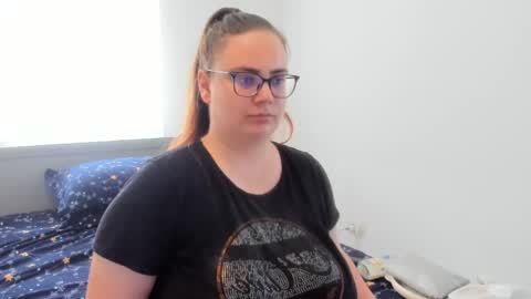 Amira Vyxen online show from May 20, 7:38 am
